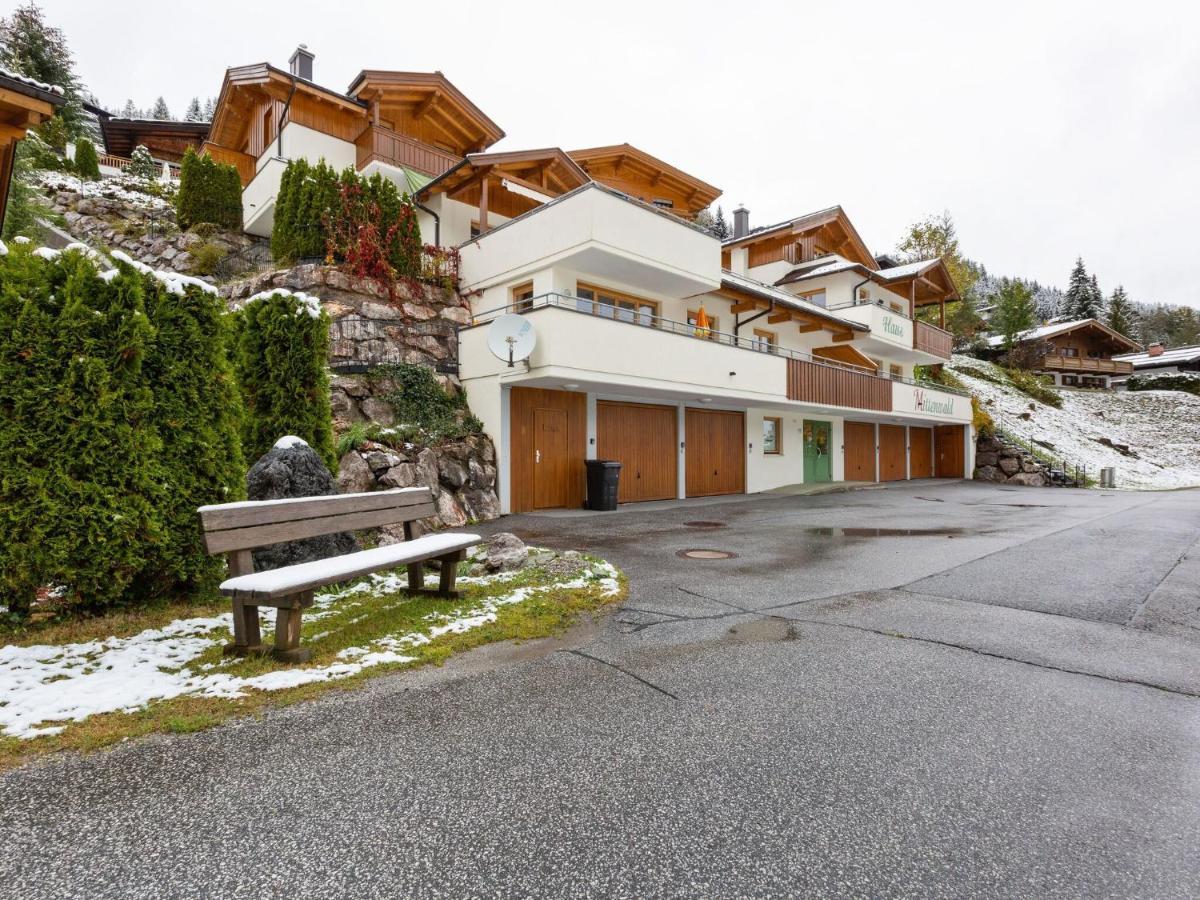 Chalet Apartment In Saalbach Hinterglemm Экстерьер фото