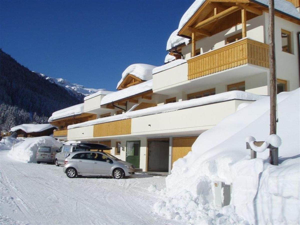 Chalet Apartment In Saalbach Hinterglemm Экстерьер фото