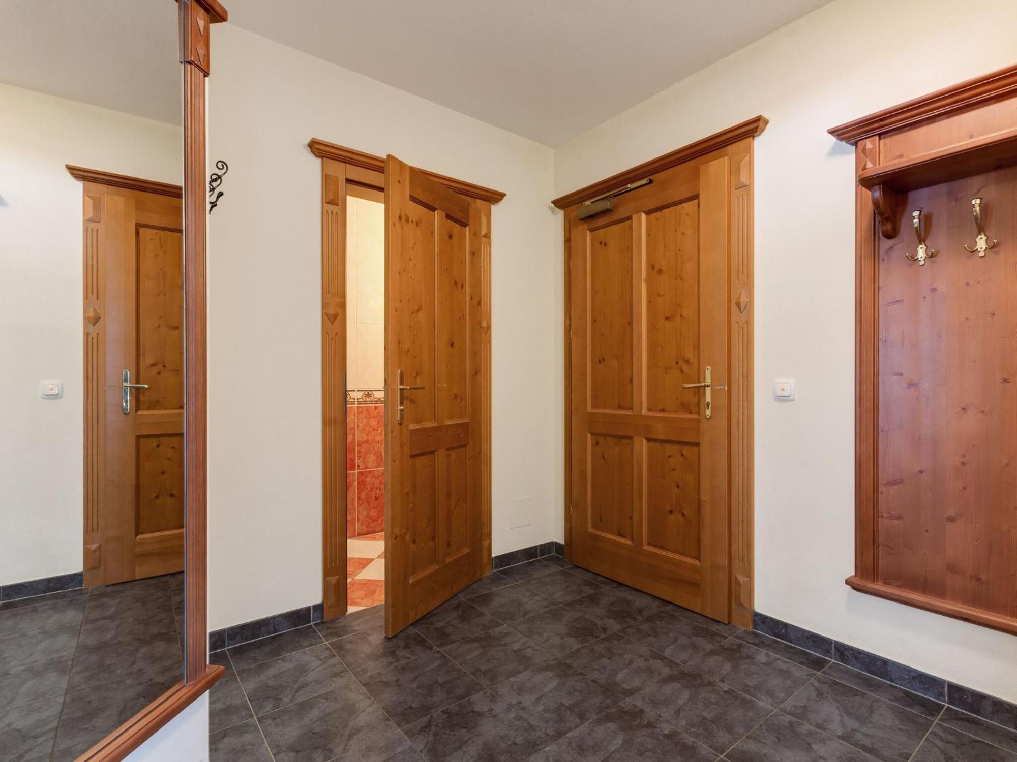 Chalet Apartment In Saalbach Hinterglemm Экстерьер фото